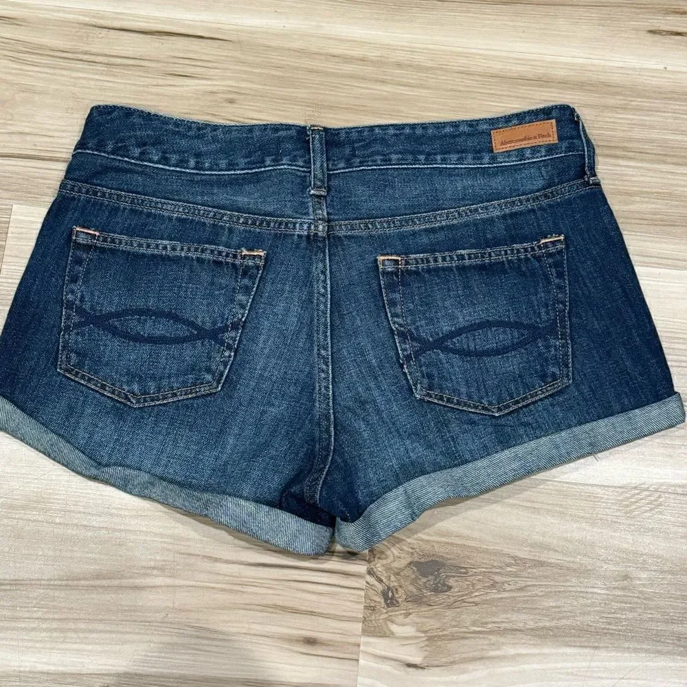 Abercrombie and Fitch Blue Jean Cutoff Shorts Women’s 27
